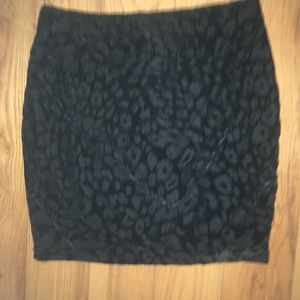 Black cheetah print pencil skirt